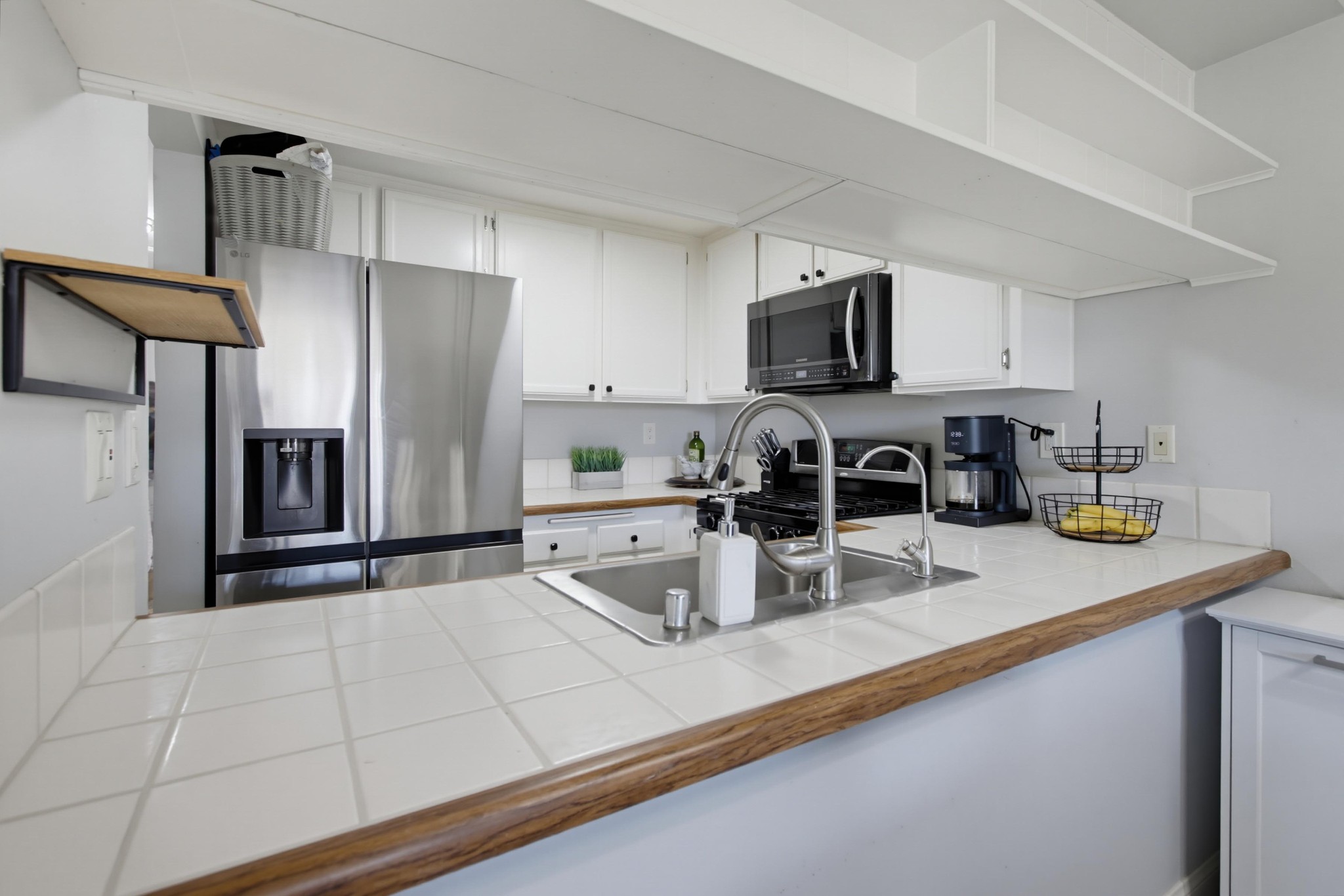 Virtual tour photo 13 of 38 for 1965 Wellington Ln Unit 2