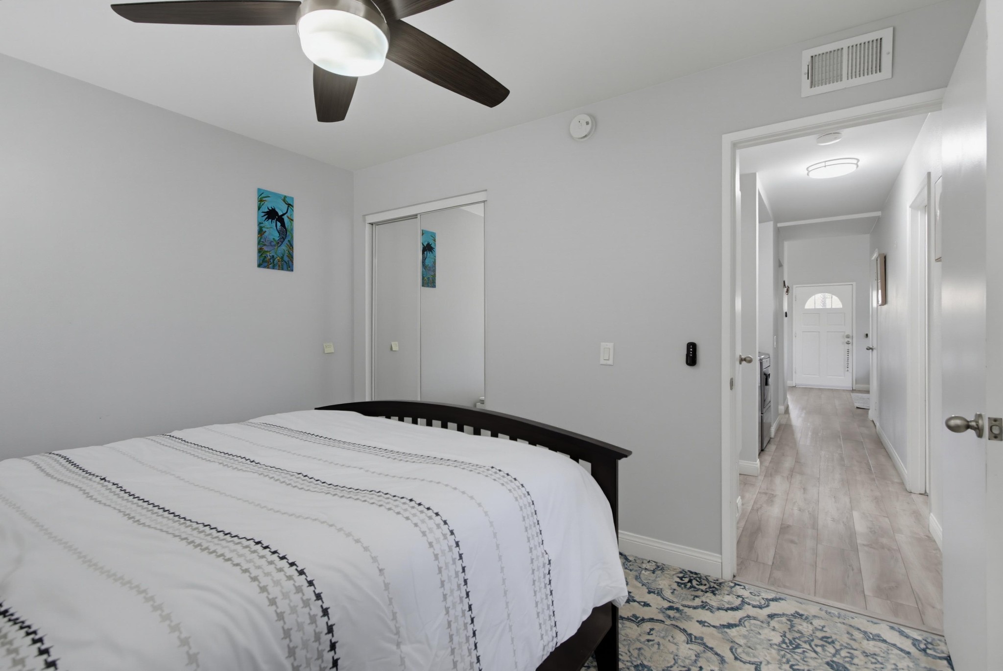 Virtual tour photo 18 of 38 for 1965 Wellington Ln Unit 2