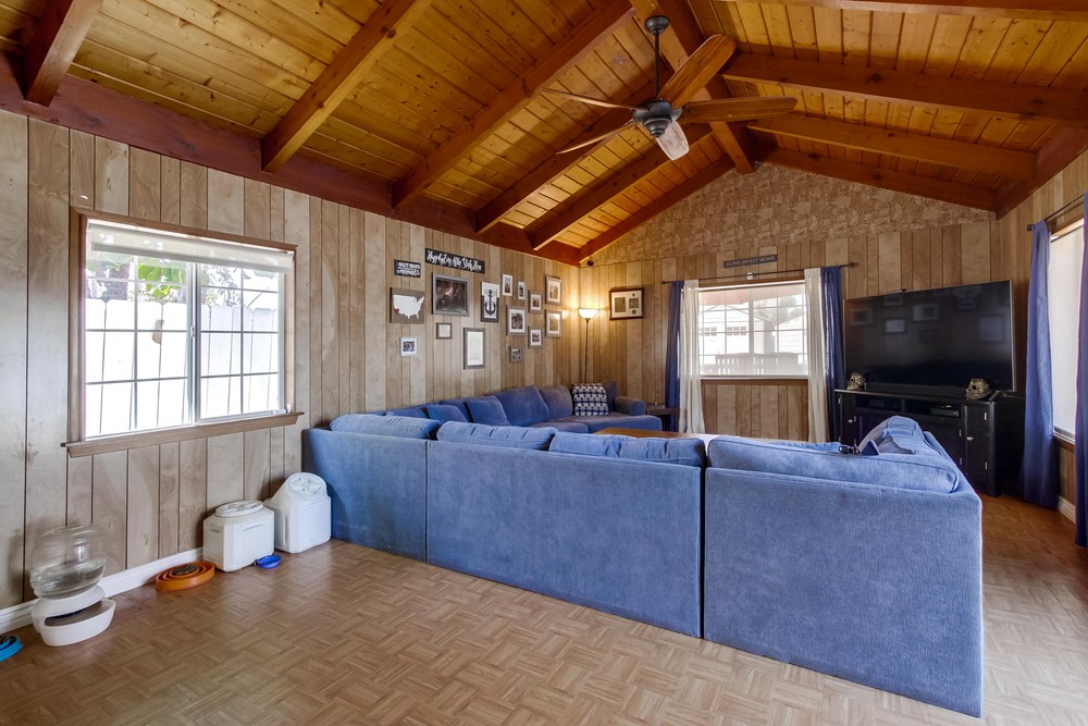 Virtual tour photo 7 of 49 for 1966 Elm Ave