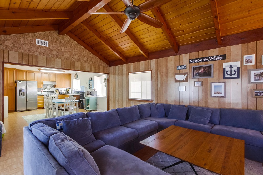 Virtual tour photo 12 of 49 for 1966 Elm Ave