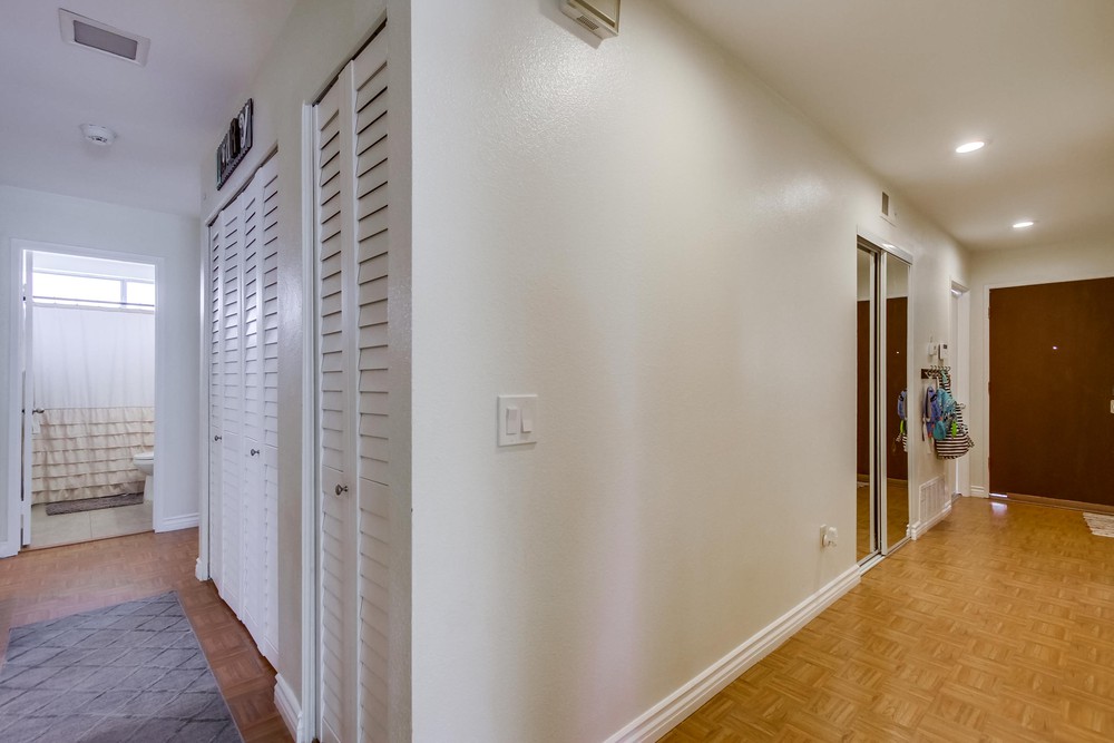 Virtual tour photo 19 of 49 for 1966 Elm Ave