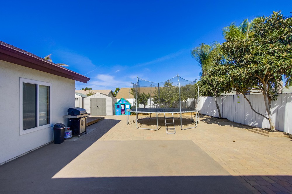 Virtual tour photo 49 of 49 for 1966 Elm Ave