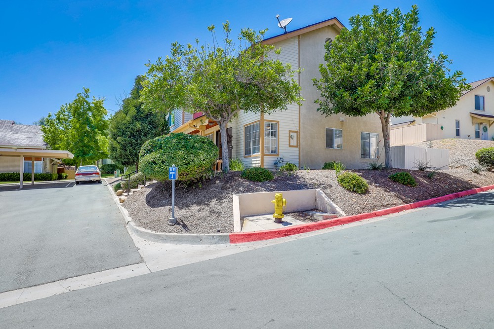 Virtual tour photo 1 of 43 for 1967 Manzana Way
