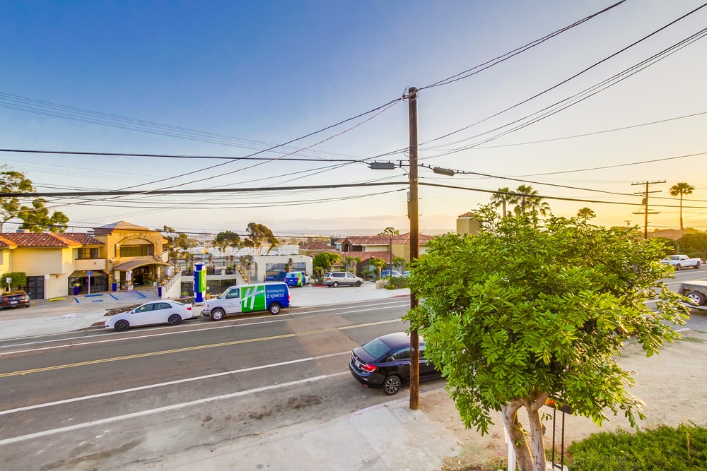 Virtual tour photo 56 of 58 for 1970-1972 San Diego Ave.