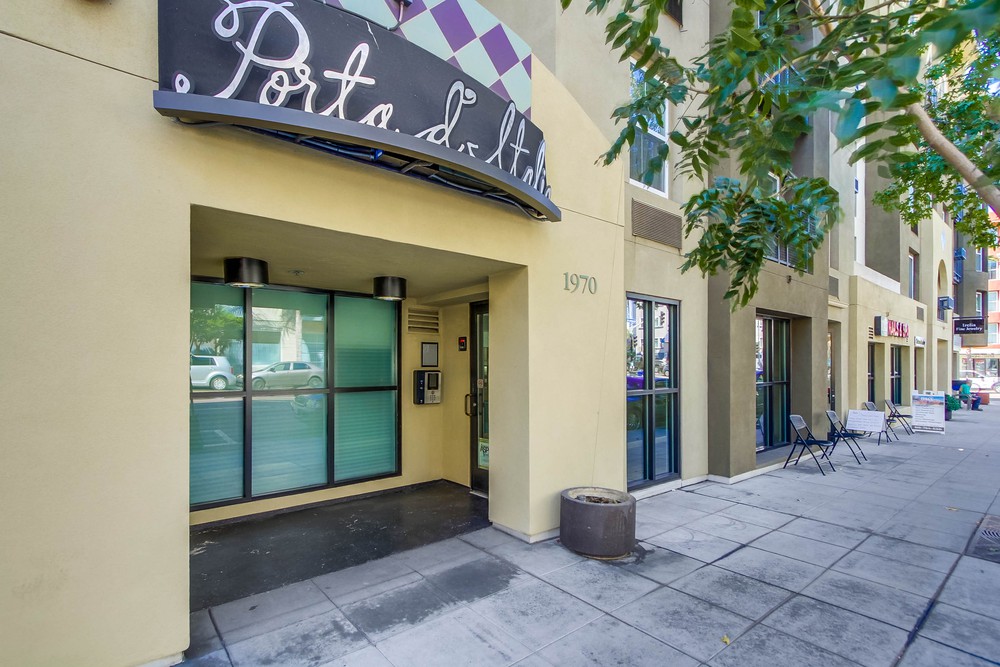 Virtual tour photo 3 of 47 for 1970 Columbia St