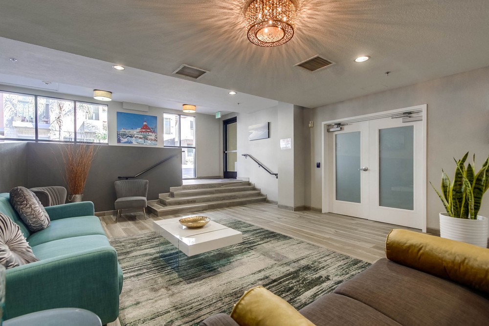 Virtual tour photo 6 of 47 for 1970 Columbia St