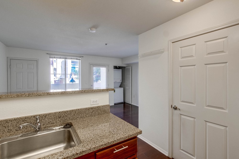 Virtual tour photo 21 of 47 for 1970 Columbia St