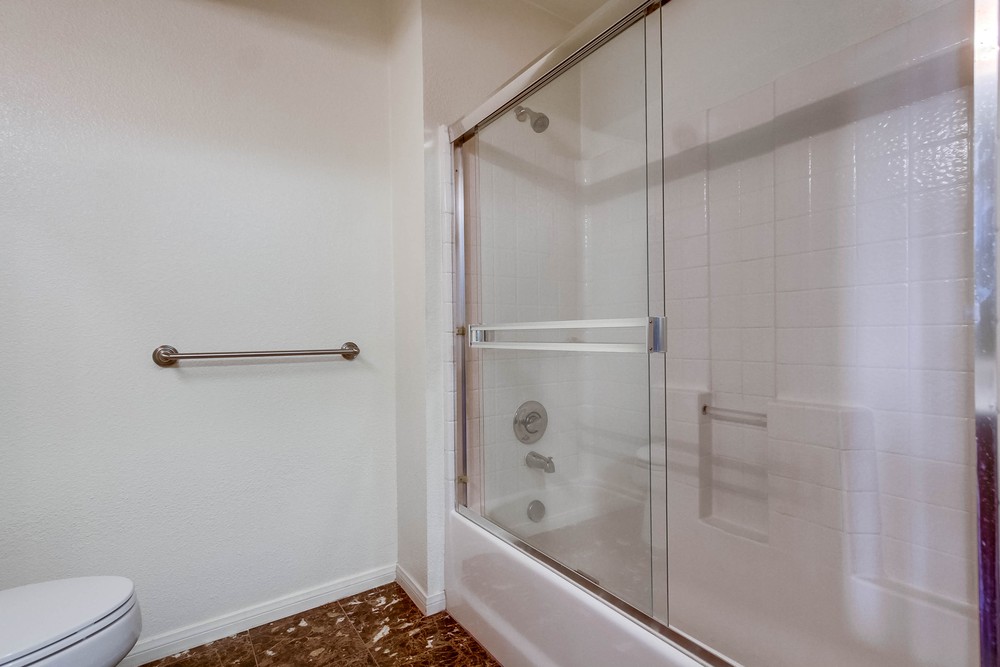 Virtual tour photo 24 of 47 for 1970 Columbia St