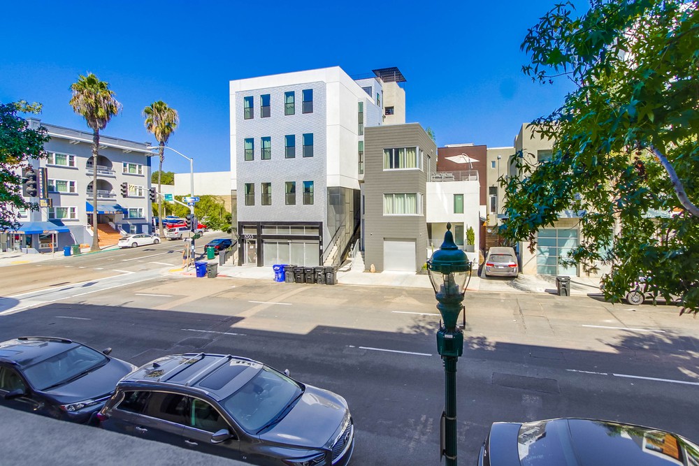 Virtual tour photo 30 of 47 for 1970 Columbia St