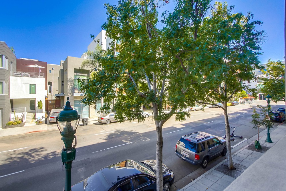 Virtual tour photo 31 of 47 for 1970 Columbia St