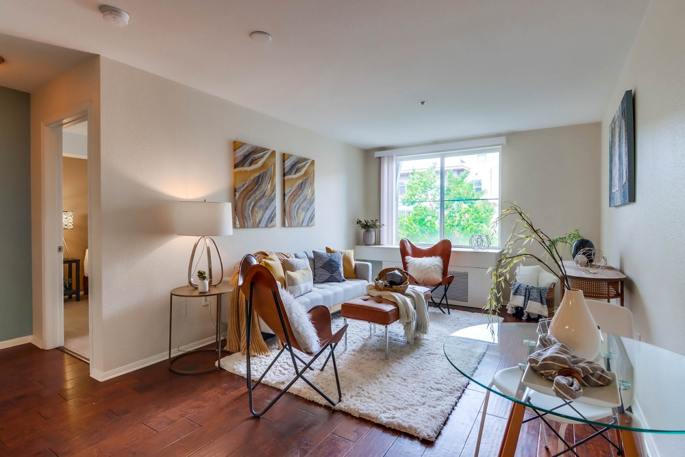 Virtual tour photo 7 of 39 for 1970 Columbia St