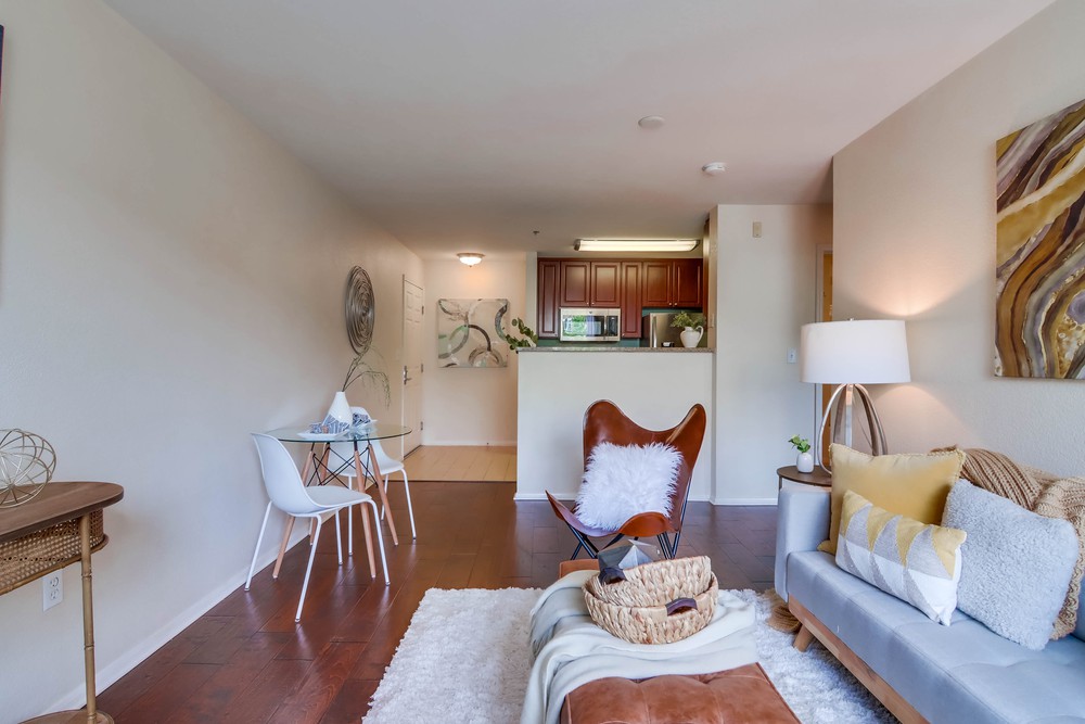 Virtual tour photo 13 of 39 for 1970 Columbia St