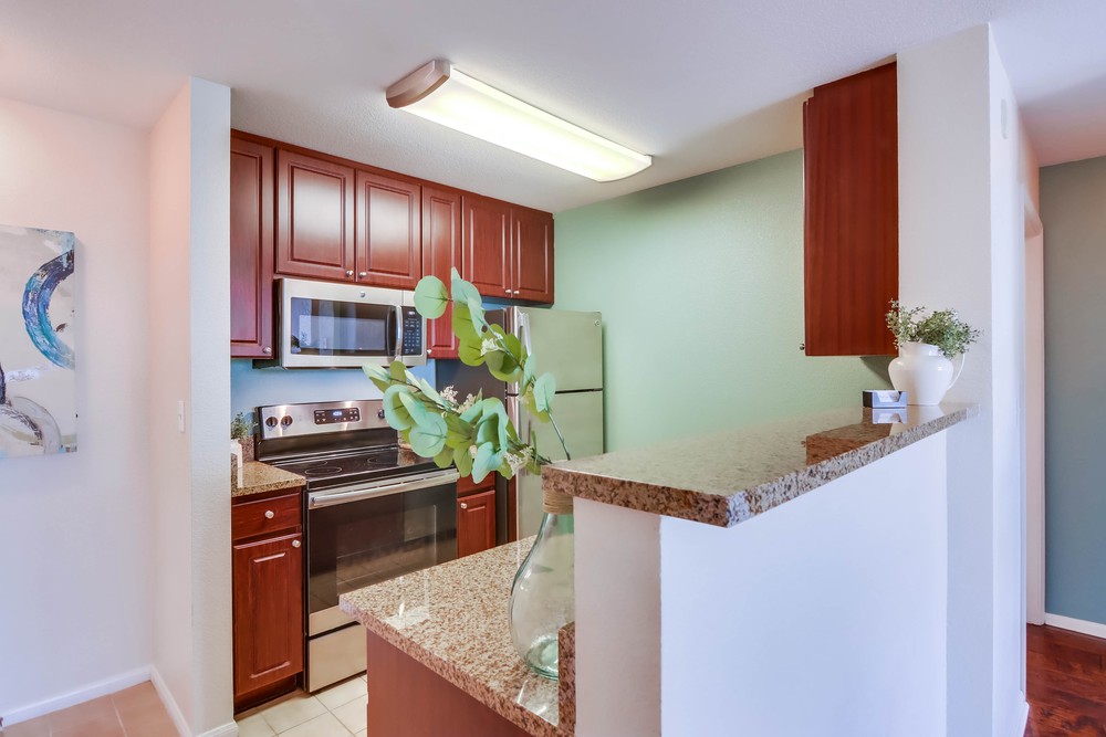 Virtual tour photo 15 of 39 for 1970 Columbia St