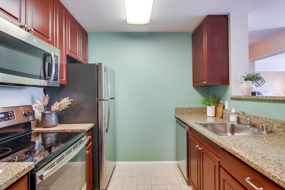 Virtual tour photo 17 of 39 for 1970 Columbia St