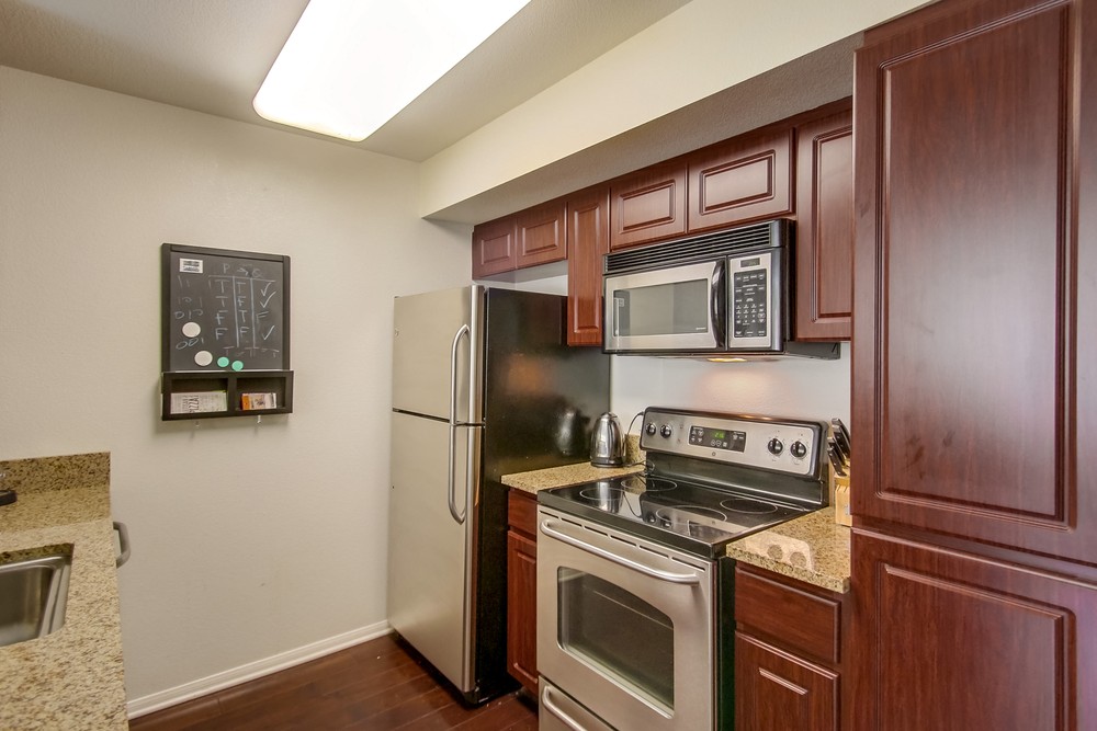 Virtual tour photo 27 of 54 for 1970 Columbia St #413