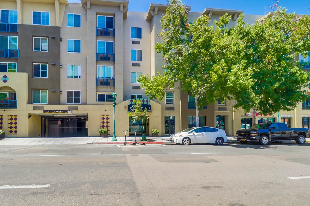 Virtual tour photo 3 of 27 for 1970 Columbia St UNIT 214