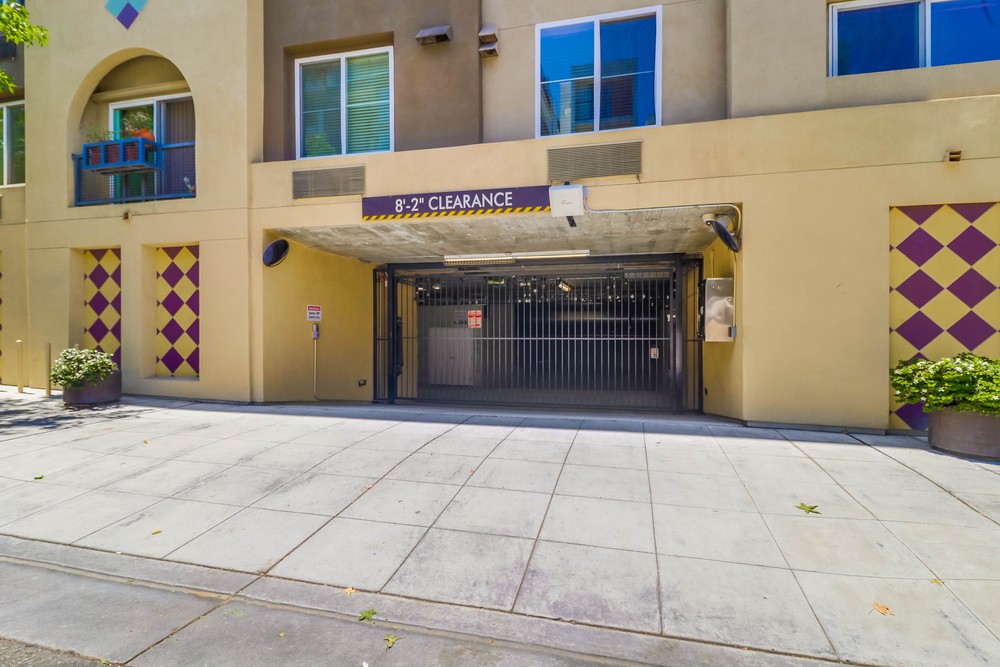 Virtual tour photo 4 of 27 for 1970 Columbia St UNIT 214