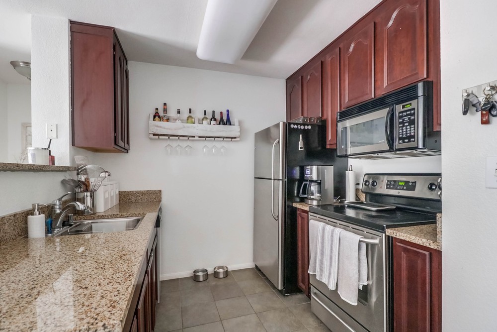 Virtual tour photo 14 of 27 for 1970 Columbia St UNIT 214