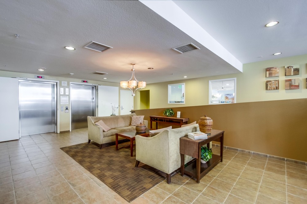 Virtual tour photo 8 of 43 for 1970 Columbia St
