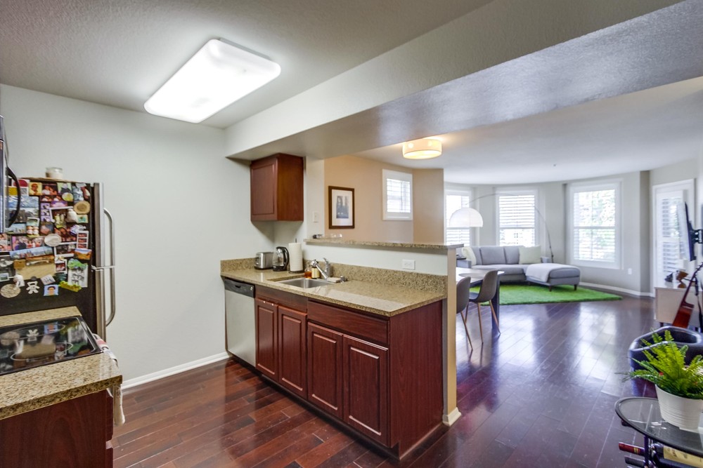 Virtual tour photo 10 of 43 for 1970 Columbia St