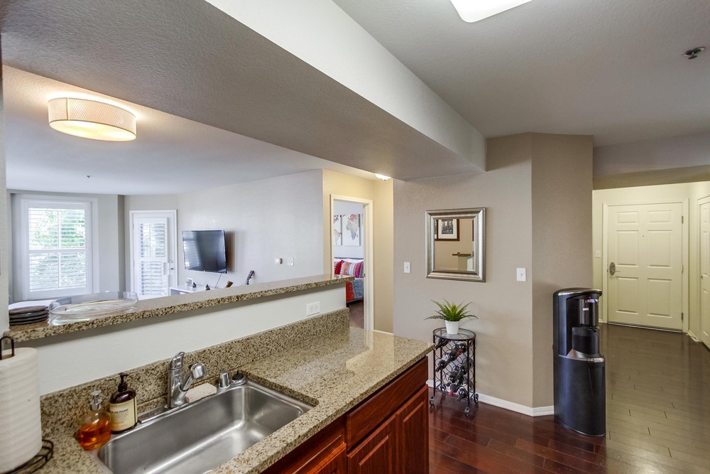 Virtual tour photo 20 of 43 for 1970 Columbia St