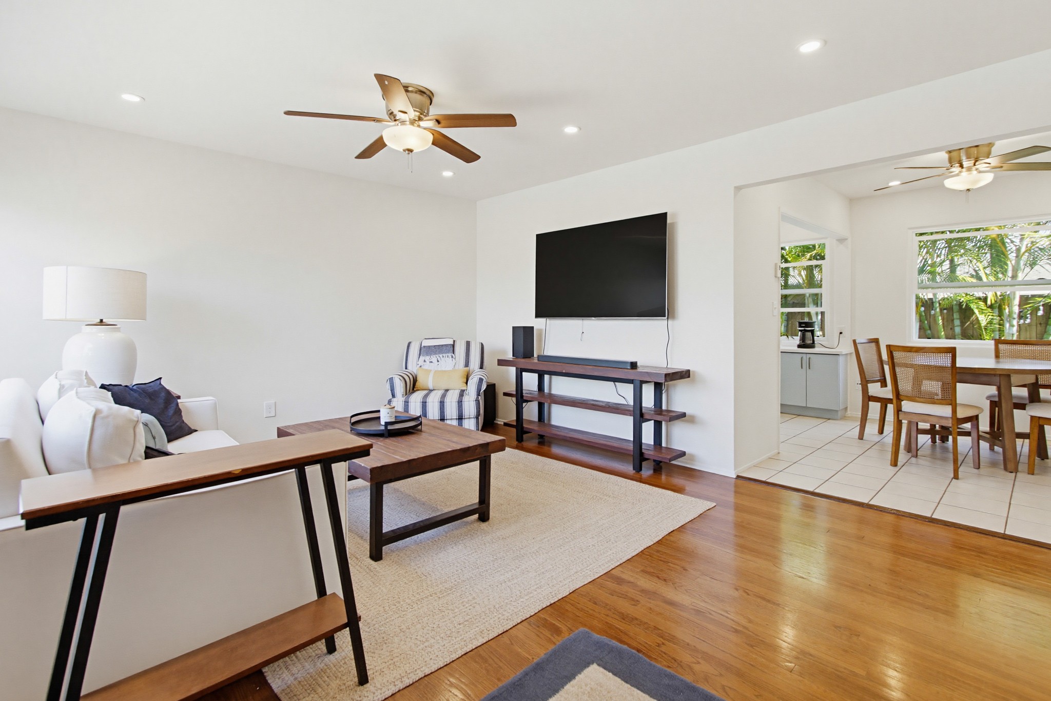 Virtual tour photo 5 of 76 for 1973 Pacific Beach Dr