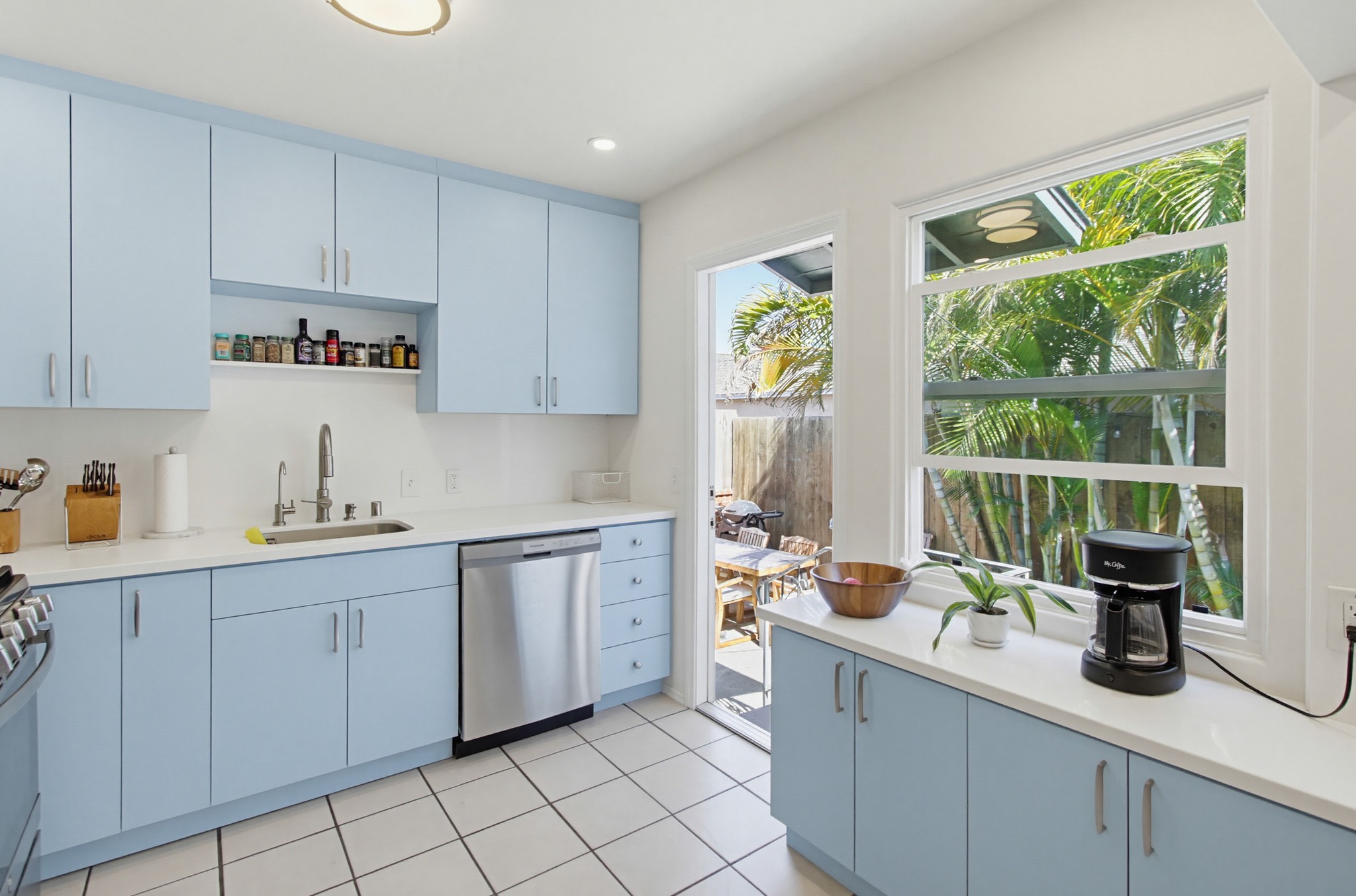 Virtual tour photo 12 of 76 for 1973 Pacific Beach Dr