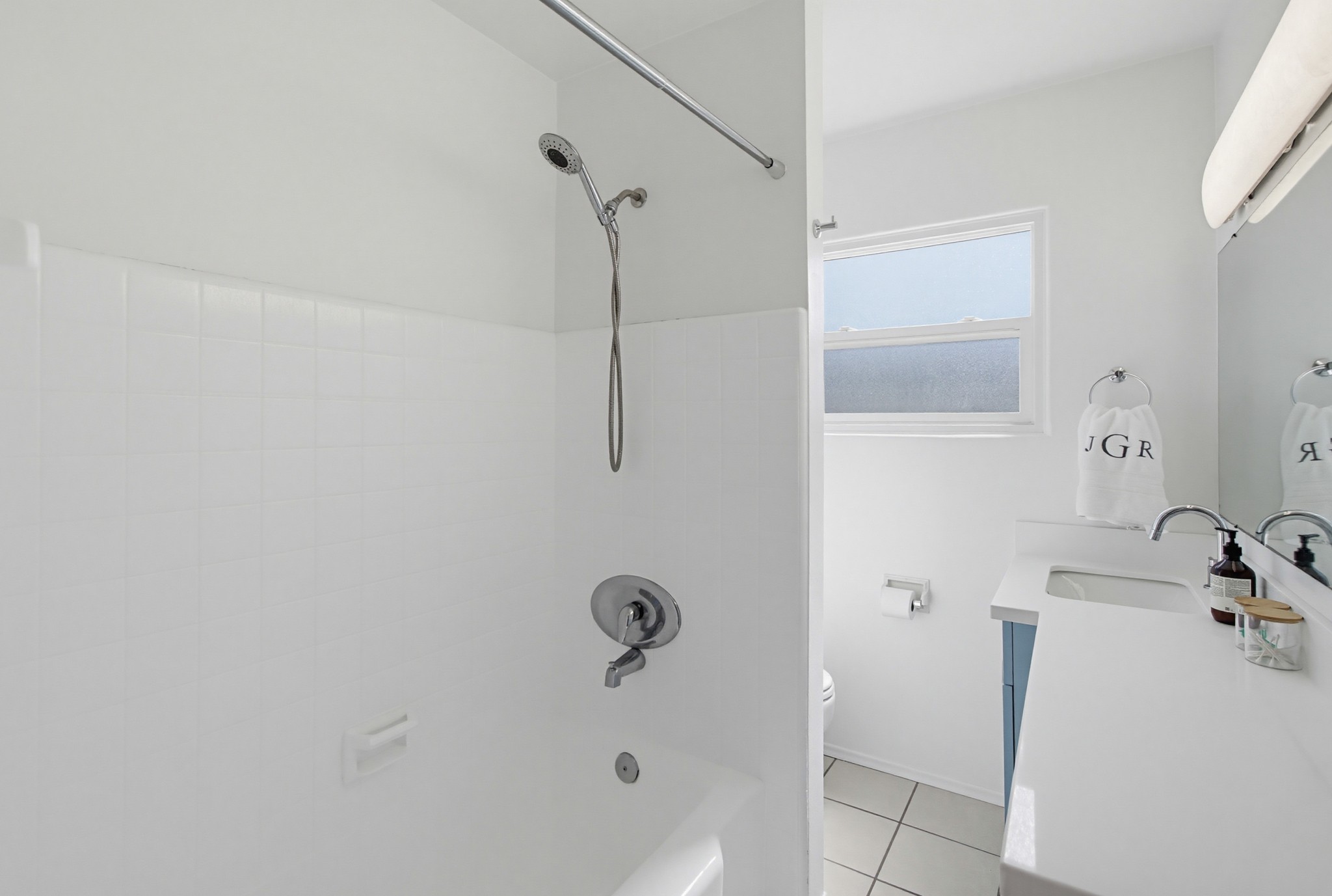 Virtual tour photo 20 of 76 for 1973 Pacific Beach Dr