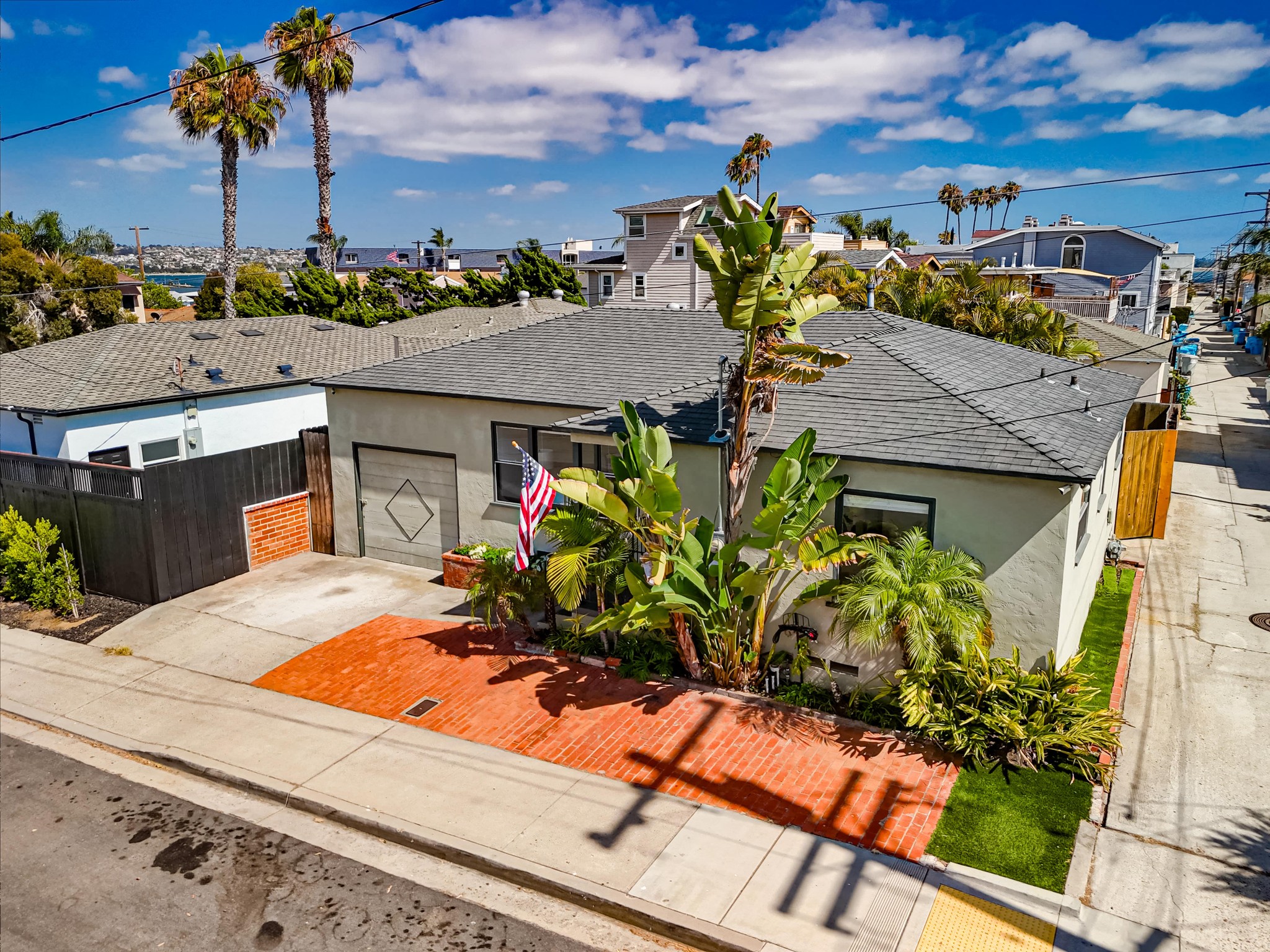 Virtual tour photo 46 of 76 for 1973 Pacific Beach Dr