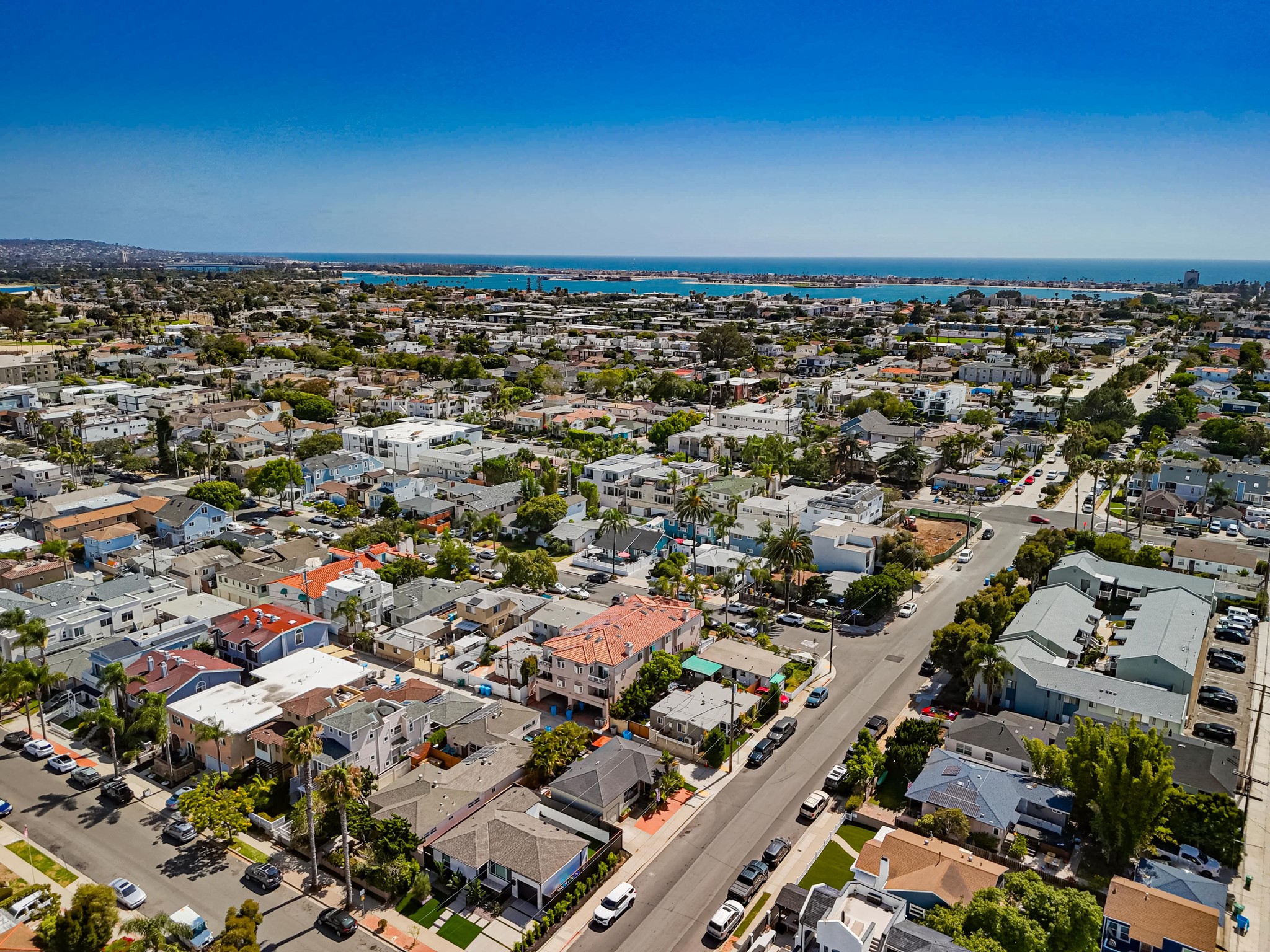 Virtual tour photo 19 of 34 for 1973 Pacific Beach Dr