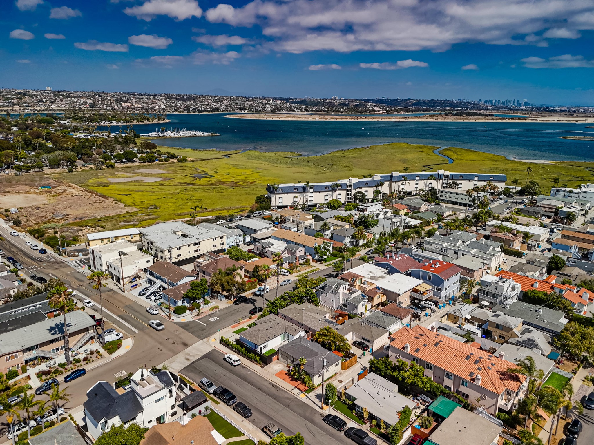 Virtual tour photo 21 of 34 for 1973 Pacific Beach Dr