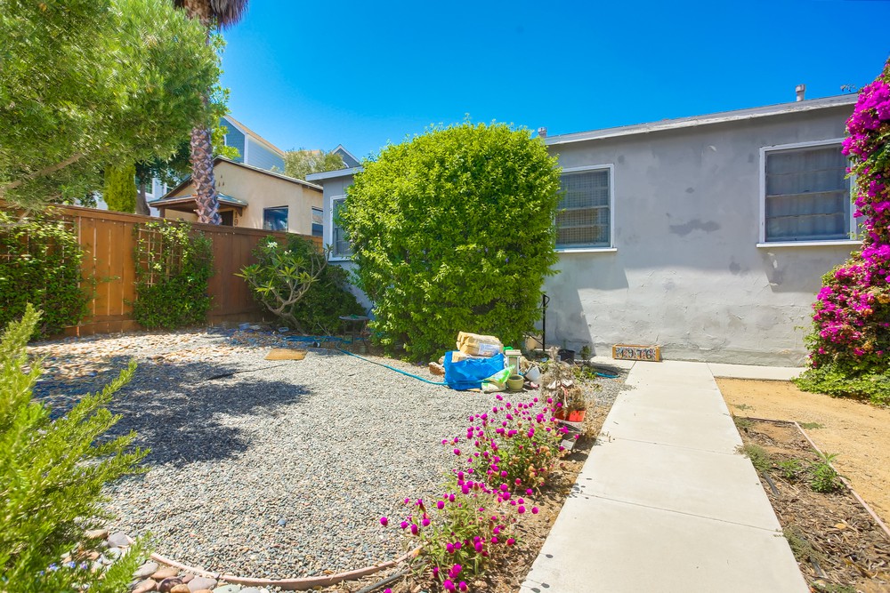 Virtual tour photo 4 of 22 for 1976 Felspar St