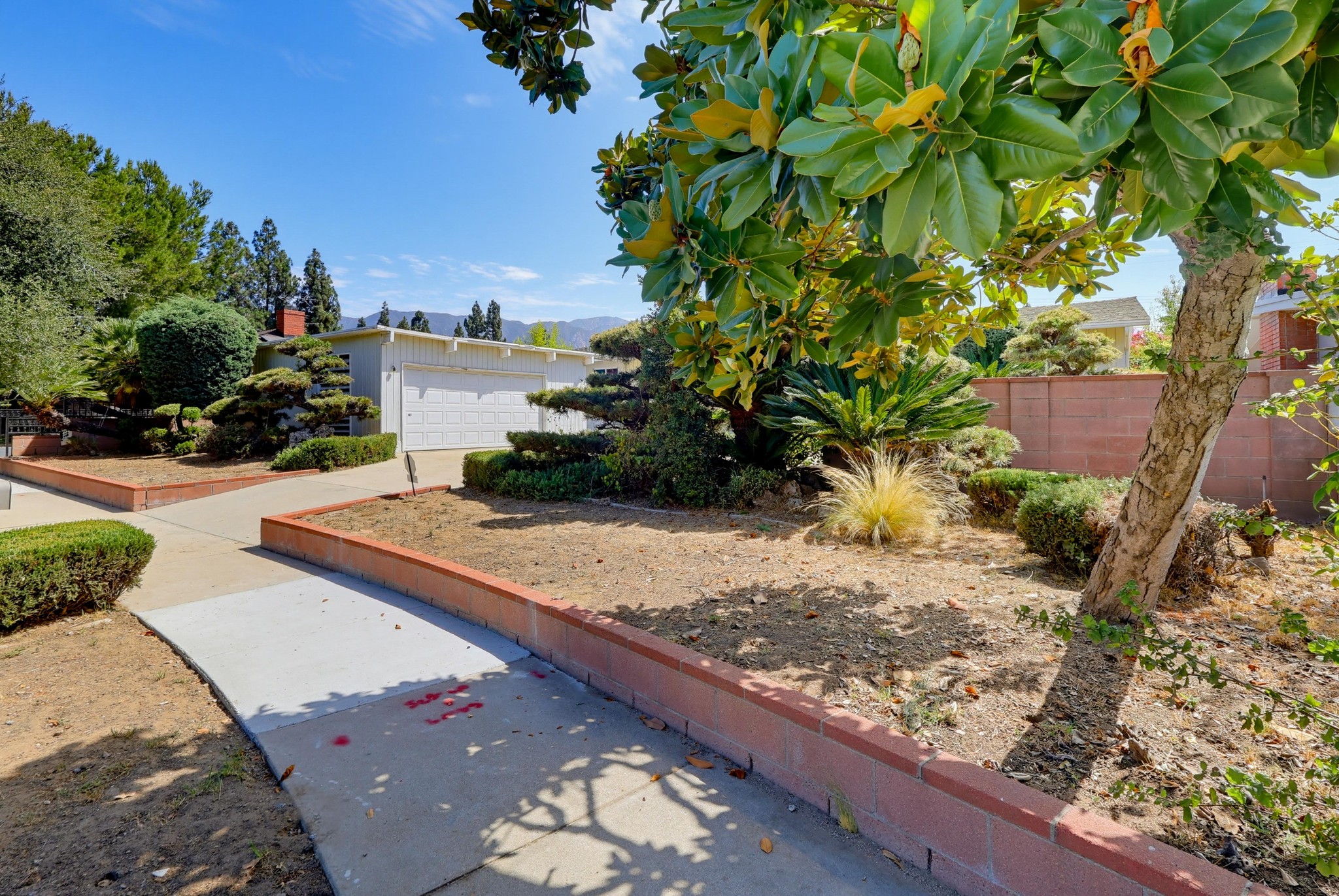 Virtual tour photo 4 of 87 for 1980 N Arroyo Blvd