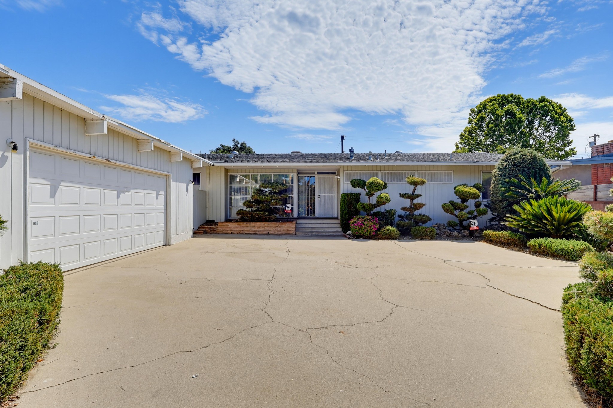 Virtual tour photo 7 of 87 for 1980 N Arroyo Blvd