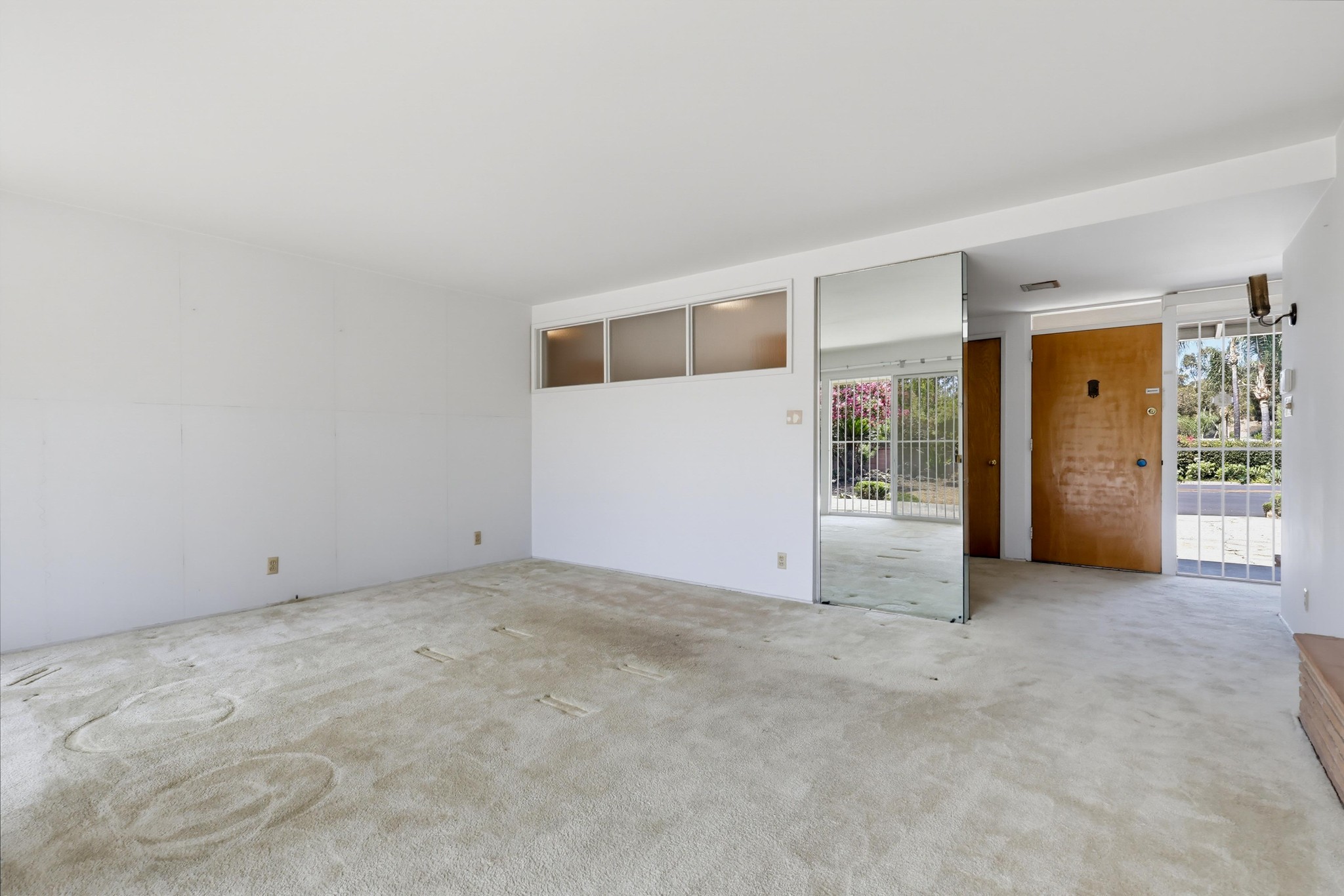 Virtual tour photo 18 of 87 for 1980 N Arroyo Blvd