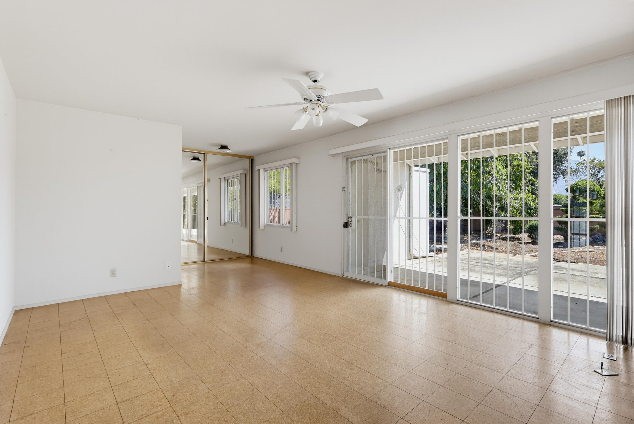 Virtual tour photo 24 of 87 for 1980 N Arroyo Blvd