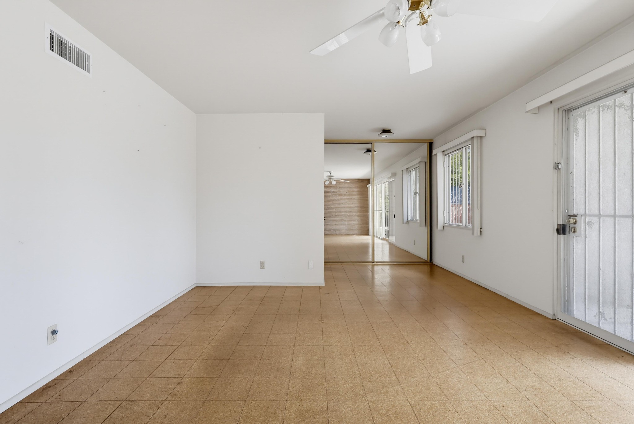 Virtual tour photo 25 of 87 for 1980 N Arroyo Blvd