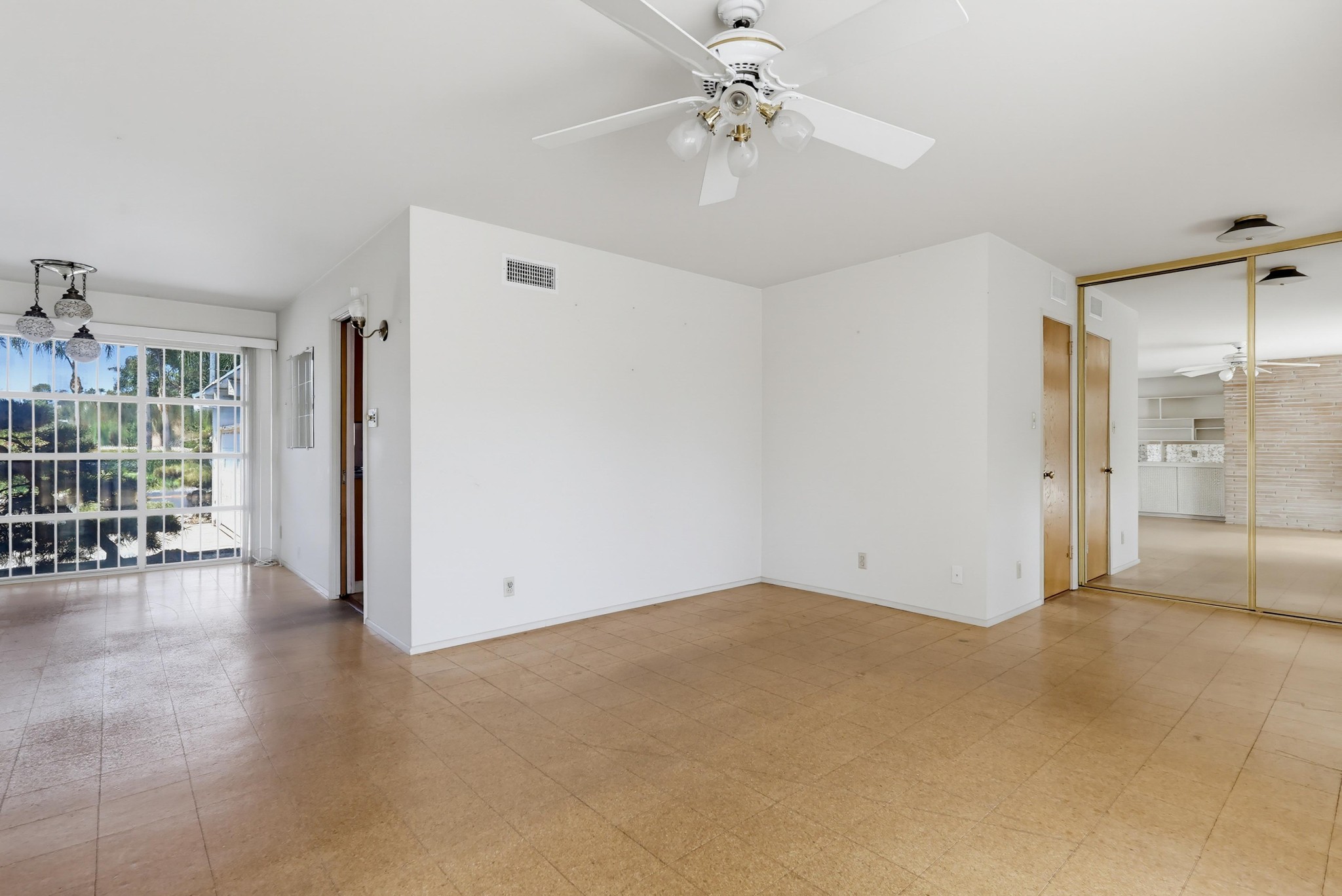 Virtual tour photo 26 of 87 for 1980 N Arroyo Blvd