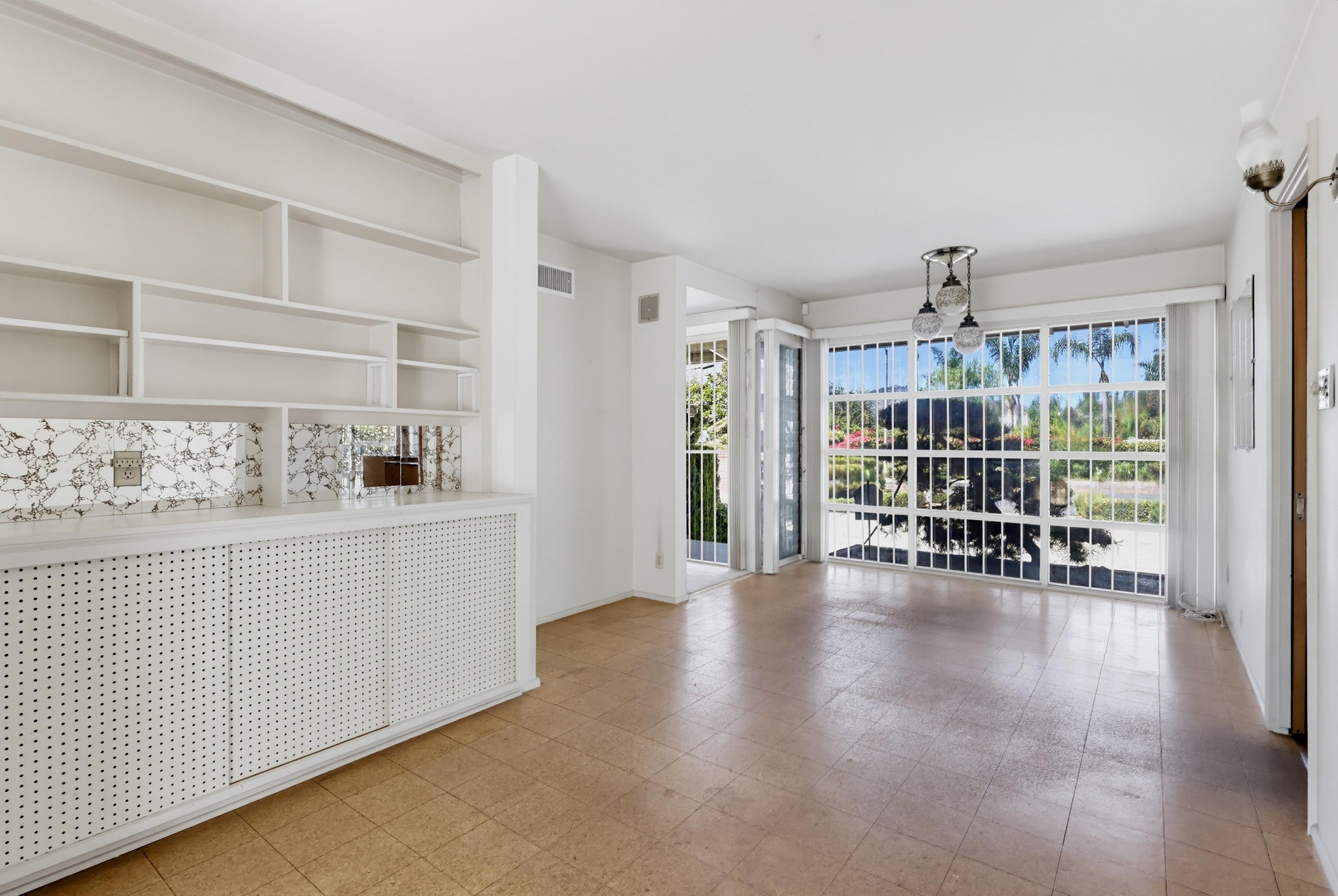 Virtual tour photo 31 of 87 for 1980 N Arroyo Blvd
