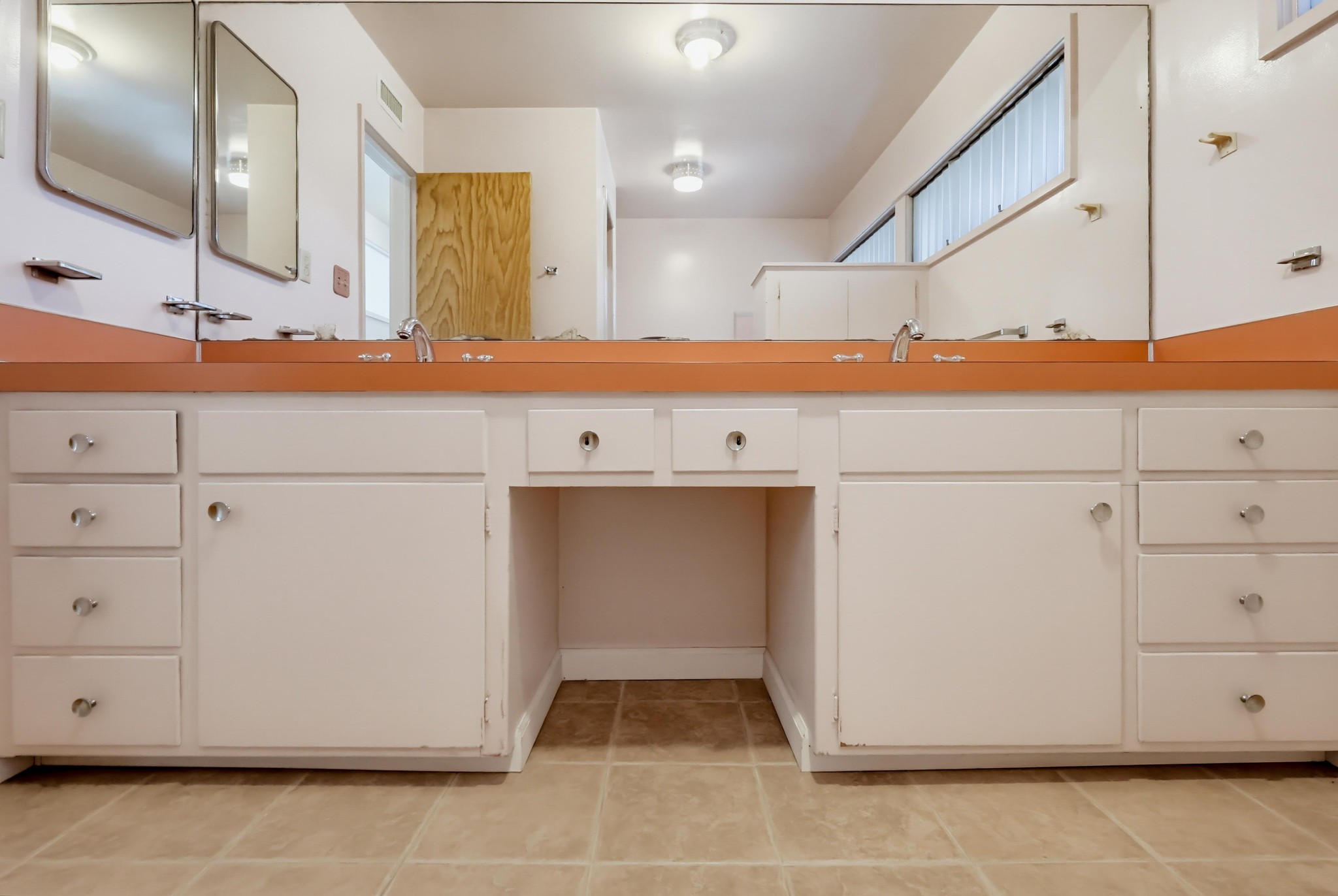 Virtual tour photo 52 of 87 for 1980 N Arroyo Blvd