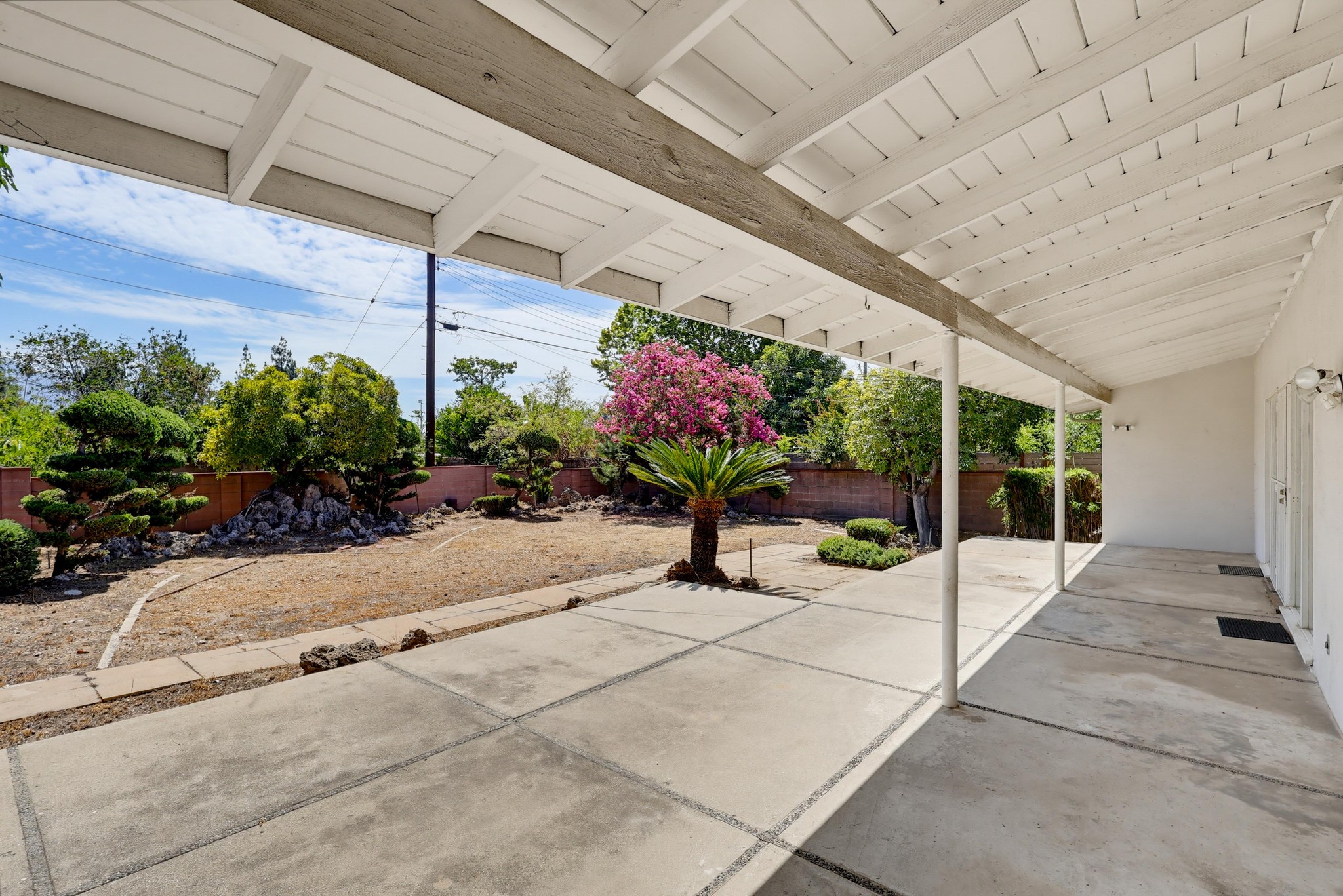 Virtual tour photo 69 of 87 for 1980 N Arroyo Blvd
