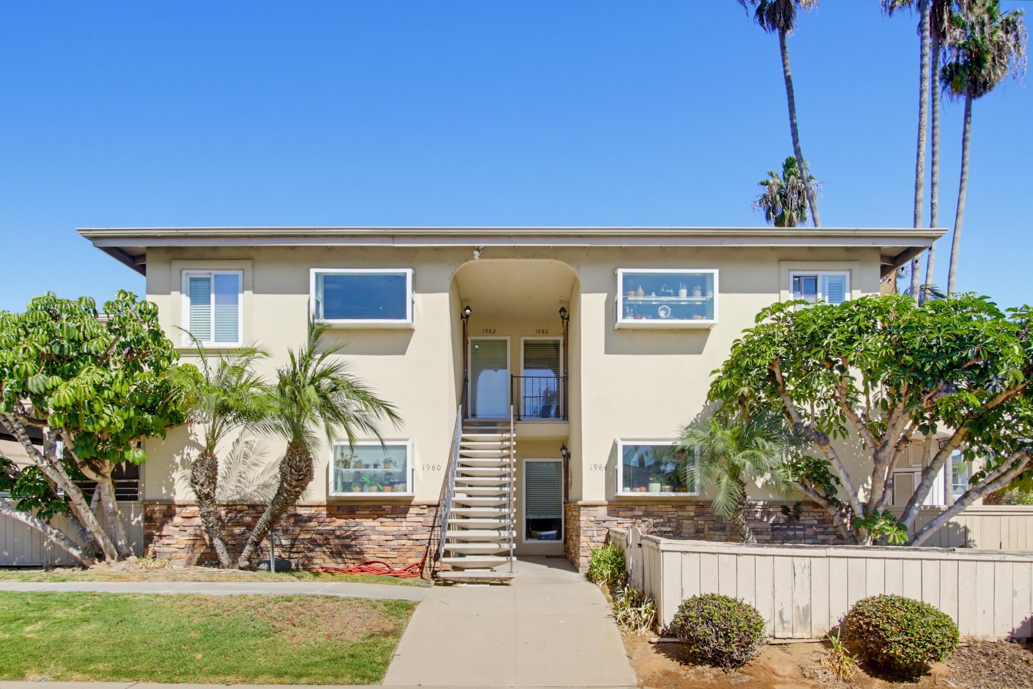 Virtual tour photo 1 of 44 for 1982 Fortuna Ave