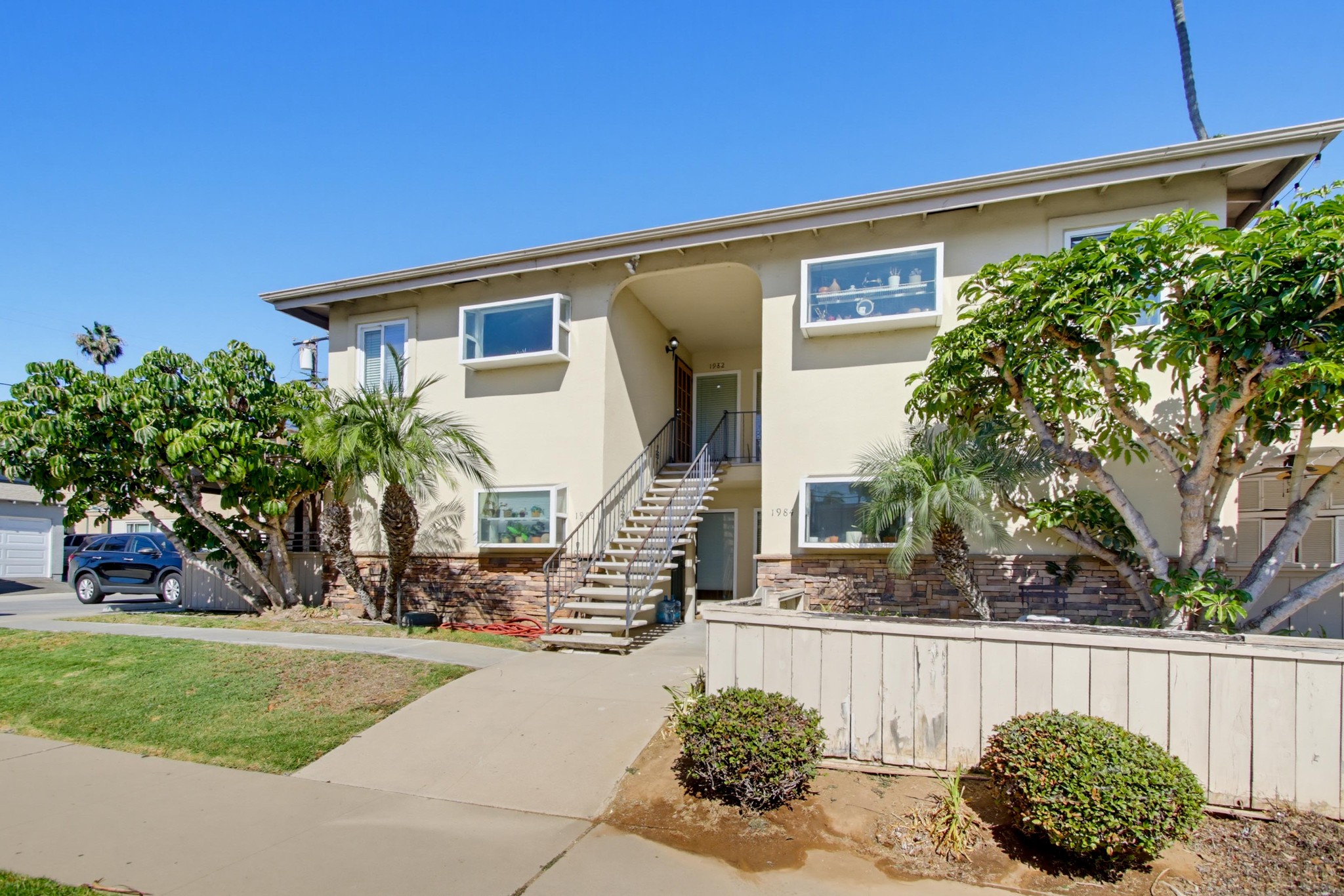 Virtual tour photo 3 of 44 for 1982 Fortuna Ave