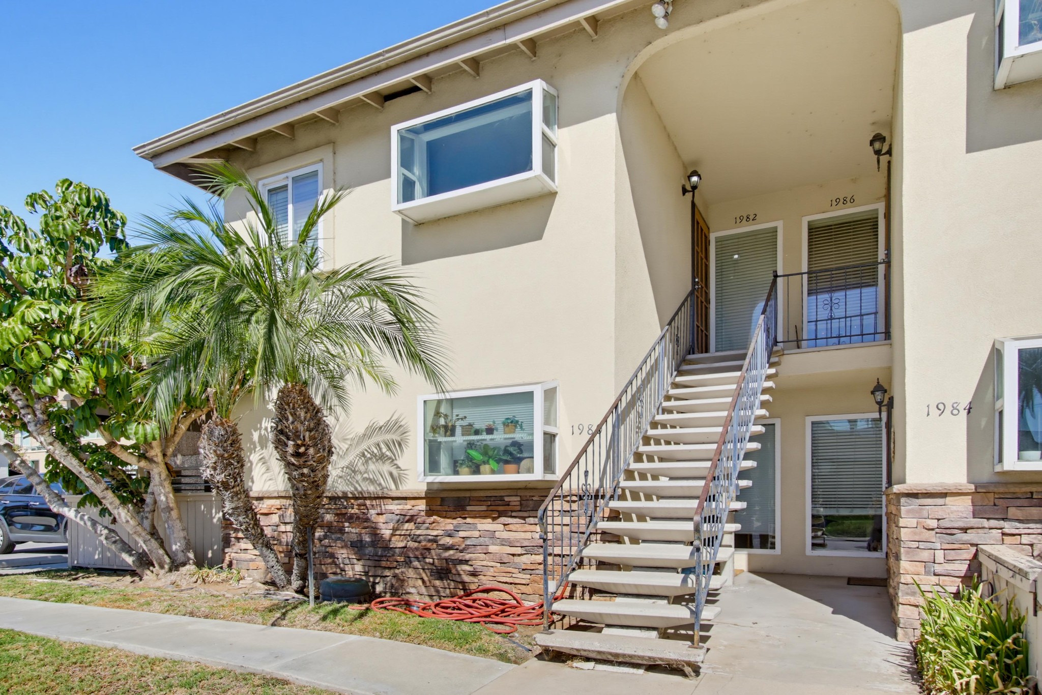 Virtual tour photo 4 of 44 for 1982 Fortuna Ave