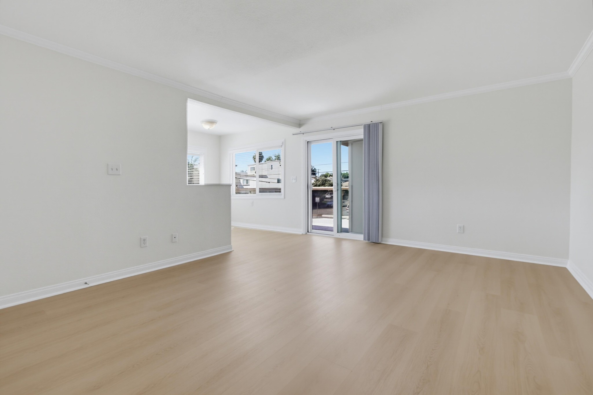 Virtual tour photo 6 of 44 for 1982 Fortuna Ave