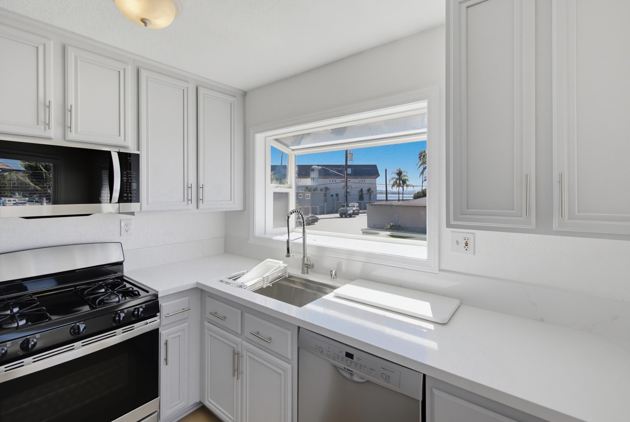 Virtual tour photo 14 of 44 for 1982 Fortuna Ave