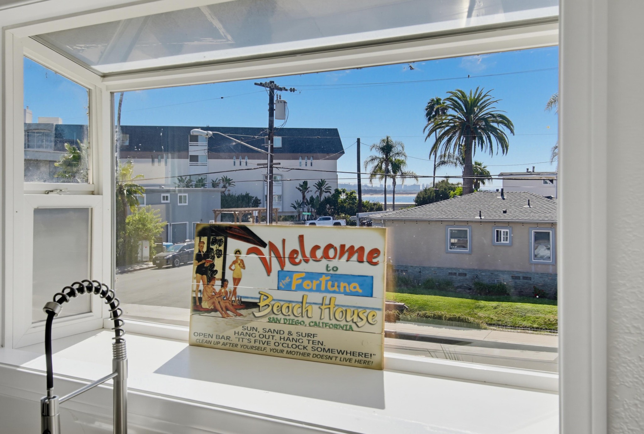 Virtual tour photo 15 of 44 for 1982 Fortuna Ave