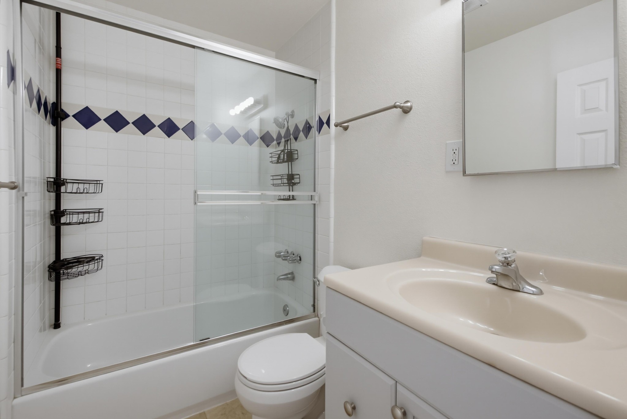 Virtual tour photo 23 of 44 for 1982 Fortuna Ave