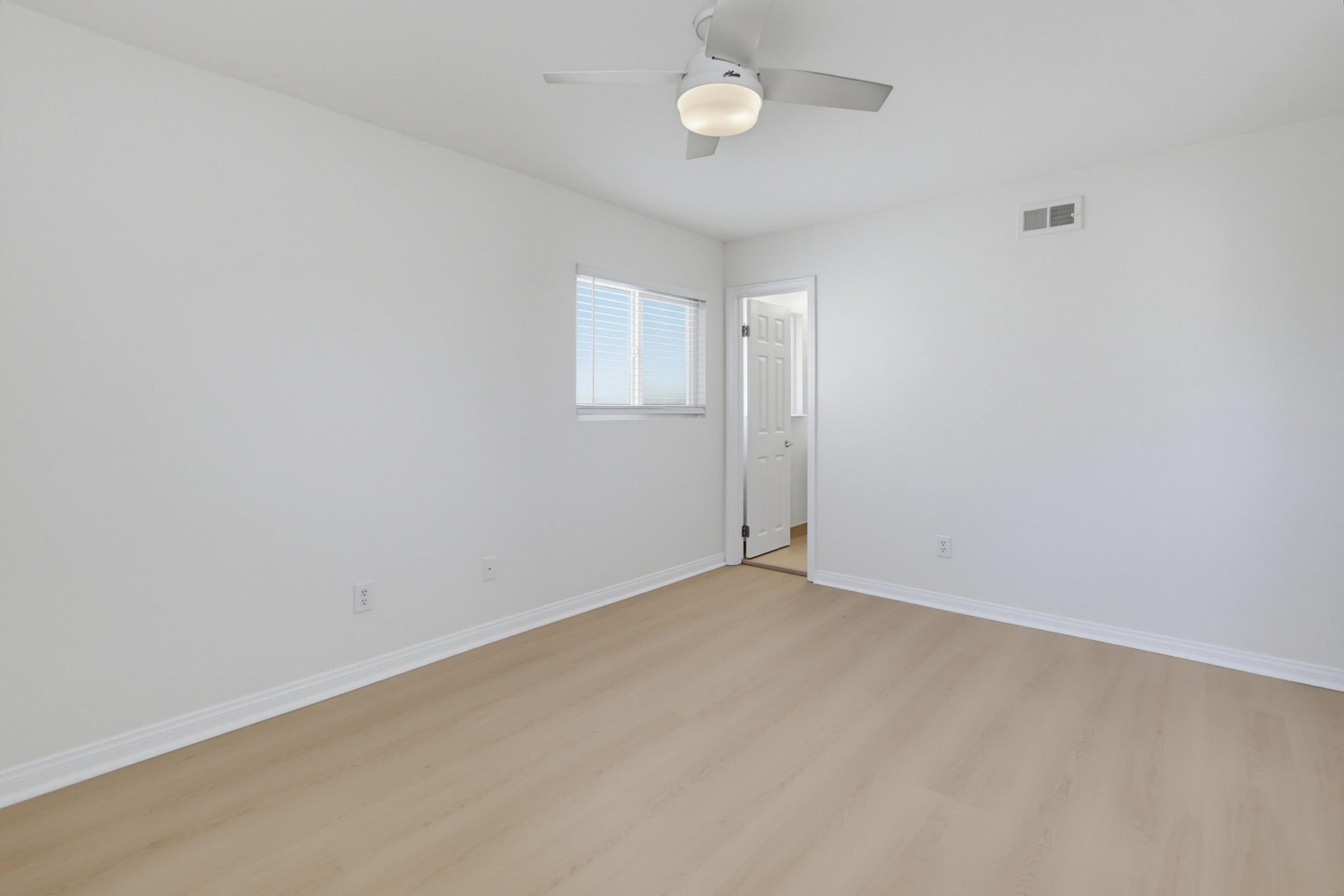 Virtual tour photo 30 of 44 for 1982 Fortuna Ave