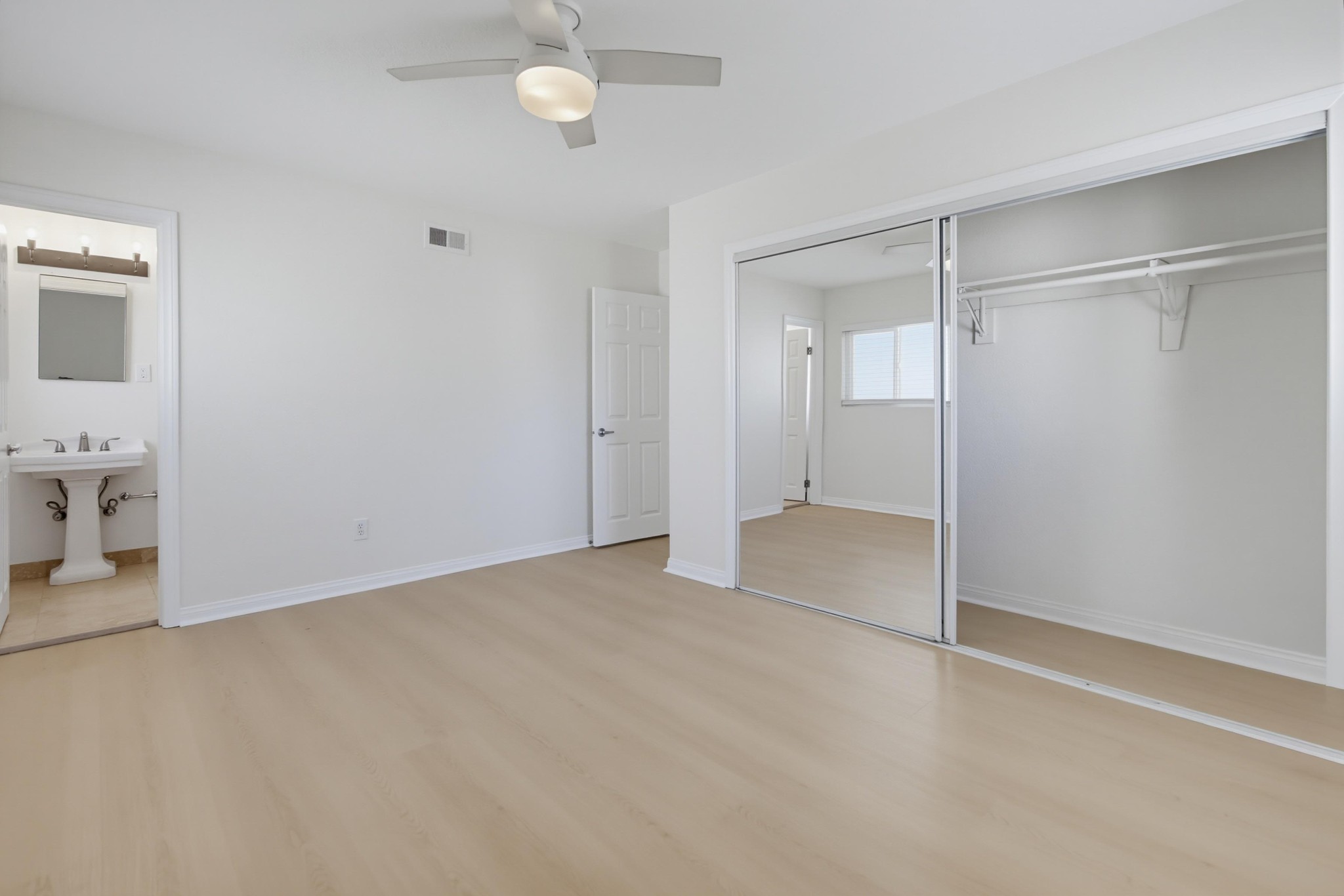Virtual tour photo 31 of 44 for 1982 Fortuna Ave